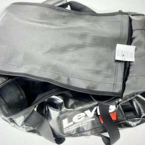 Pair of Levi’s duffle bags NWT - Picture 2 of 10